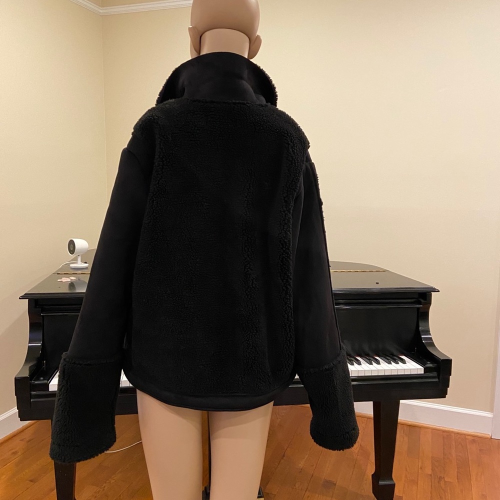 NWT Luxury Winter Minimalist Catherine Malandrino Faux Shearling  Jacket - Picture 13 of 16